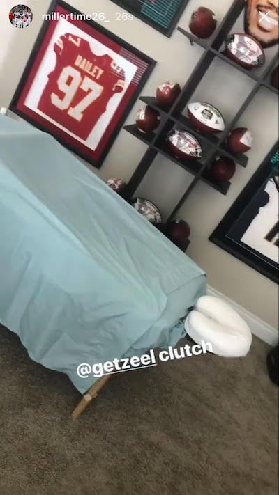 Houston Texans running back Lamar Miller gets a Zeel in-home sports massage