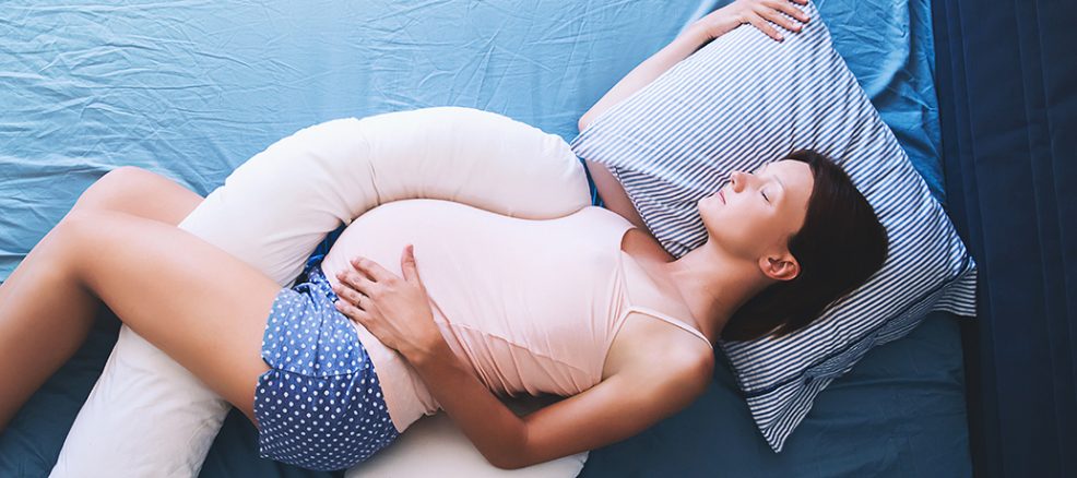 https://www.zeel.com/blog/wp-content/uploads/2018/07/best-prenatal-massage-pillows-bolsters-986x438.jpg