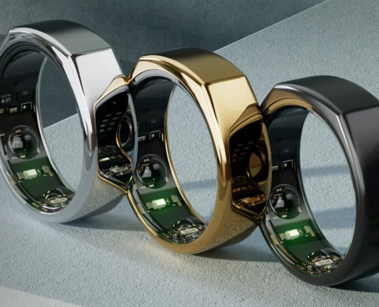 A row of smart fitness rings ligned up next to one another.