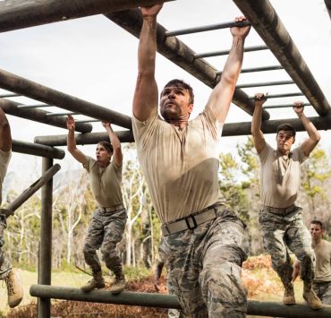 How the Military Gets in Shape – and How You, Too, Can Train Like a Soldier